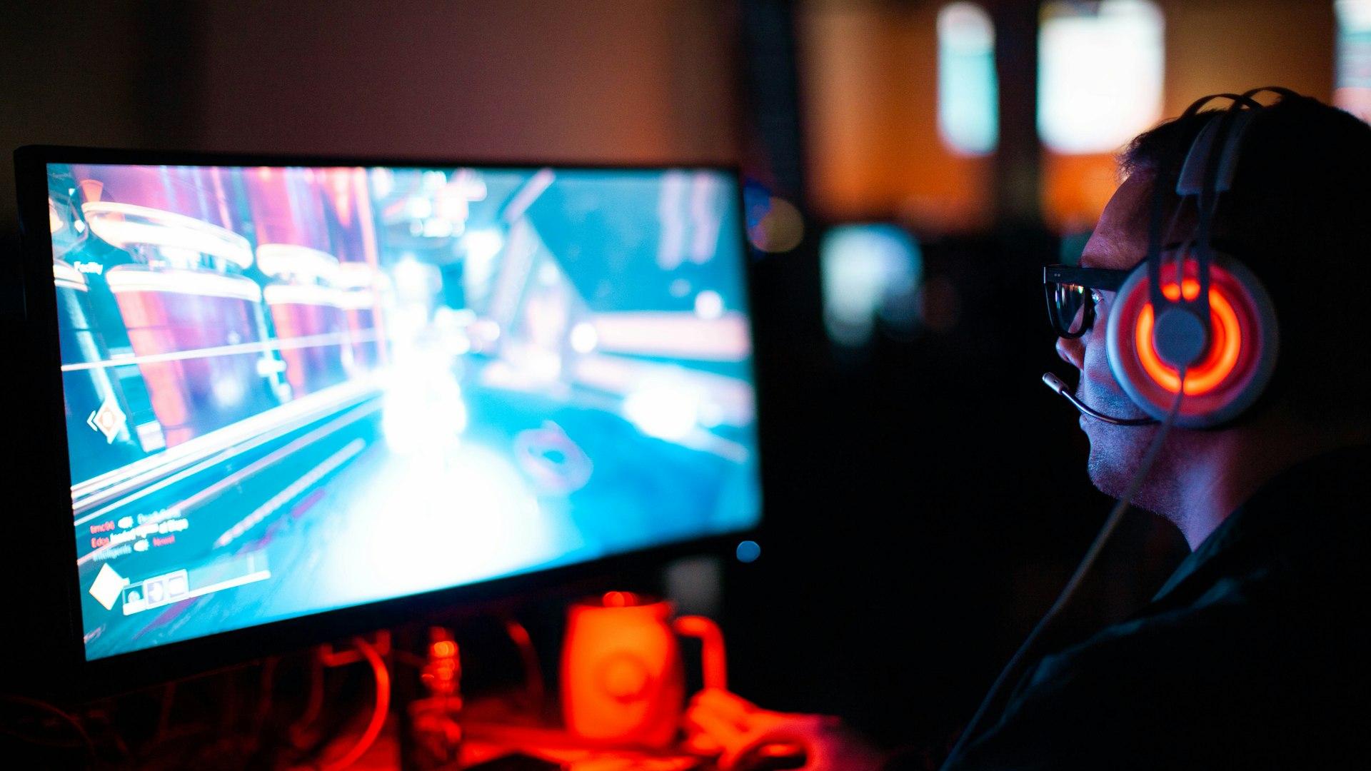 Adventurers preparing for a raid encounter
